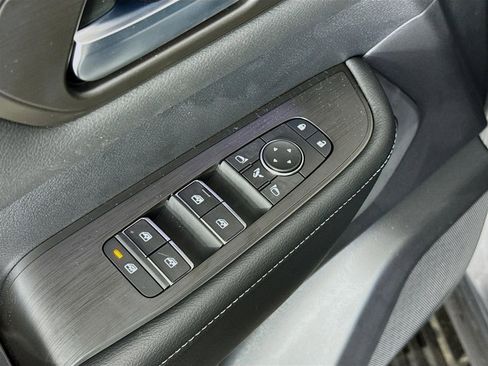 New 2026 Nissan Armada SL image 19