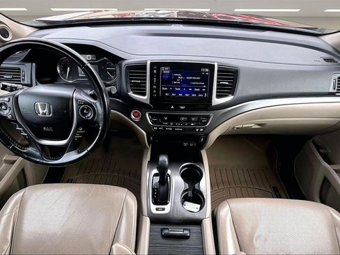 Used 2018 Honda Ridgeline RTL-T image 9