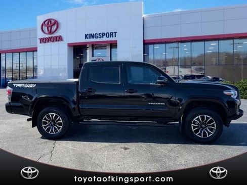 Certified 2023 Toyota Tacoma TRD Sport image 6