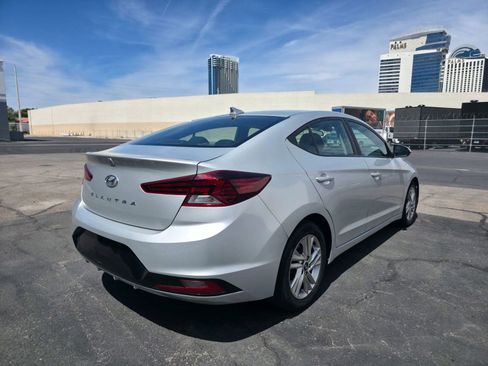 Used 2020 Hyundai Elantra SEL w/ Cargo Package (C1) FWD image 4