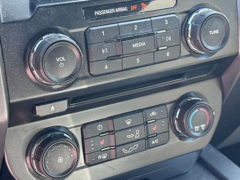 Used 2015 Ford F150 XLT w/ Equipment Group 302A Luxury RWD image 15
