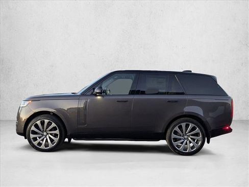 New 2025 Land Rover Range Rover SE image 9