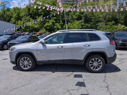 Certified 2021 Jeep Cherokee Latitude Lux w/ Sun & Sound Group AWD/4WD image 11
