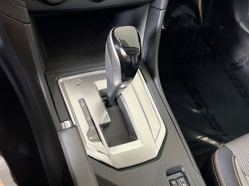 Used 2019 Subaru Crosstrek 2.0i Premium image 16