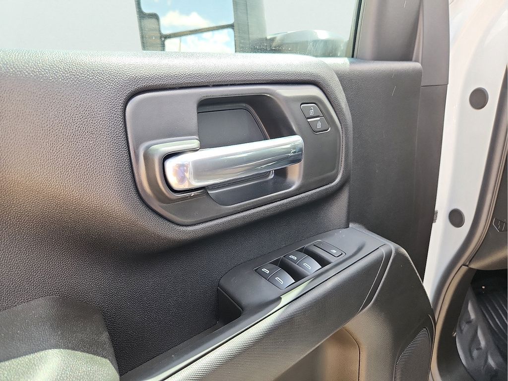 New 2026 GMC Sierra 2500 Pro AWD/4WD image 12