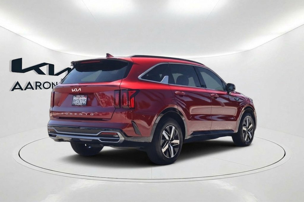 Used 2022 Kia Sorento S FWD image 4