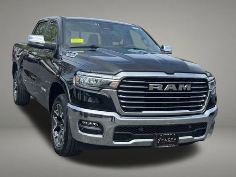 Used 2025 RAM 1500 Laramie AWD/4WD image 8