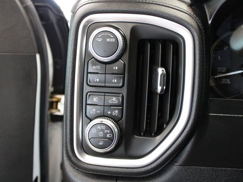 Used 2020 GMC Sierra 1500 Elevation w/ Elevation Value Package AWD/4WD image 21