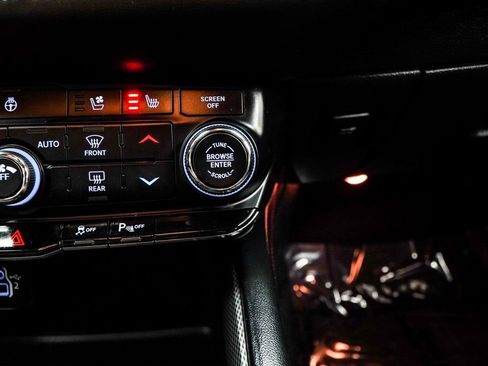 Used 2024 Dodge Durango GT AWD/4WD image 22