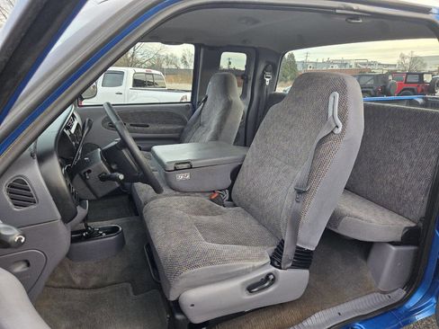 Used 2000 Dodge Ram 1500 Truck SLT image 8