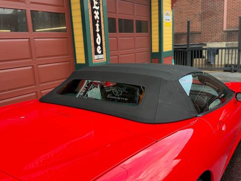 Used 2003 Chevrolet Corvette Convertible w/ Preferred Equipment Group1 RWD image 8