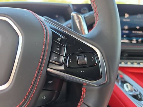 Used 2026 Chevrolet Corvette Stingray Preferred Conv w/ 2LT RWD image 17