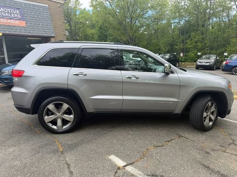 Used 2014 Jeep Grand Cherokee Limited w/ Trailer Tow Group IV AWD/4WD image 8