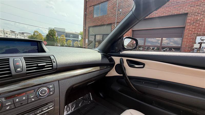 Used 2013 BMW 128i Convertible RWD image 23