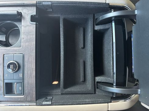 Used 2024 Lincoln Navigator Reserve AWD/4WD image 28