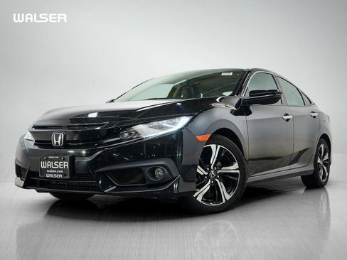 Used 2016 Honda Civic Touring image 1