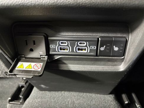 Used 2024 Jeep Grand Cherokee Trailhawk w/ Luxury Tech Group III image 35