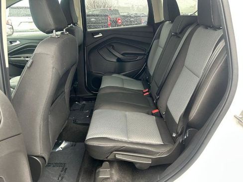 Certified 2019 Ford Escape SE image 9