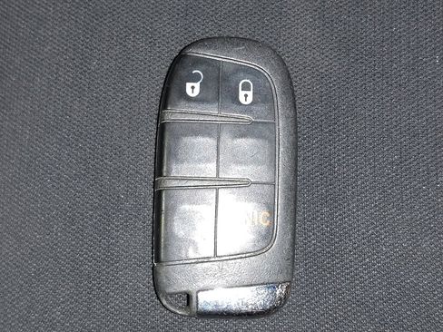 Used 2018 Jeep Compass Sport FWD image 32