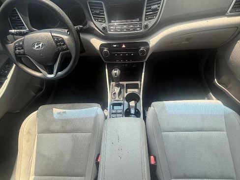 Used 2016 Hyundai Tucson SE w/ Option Group 02 AWD/4WD image 17