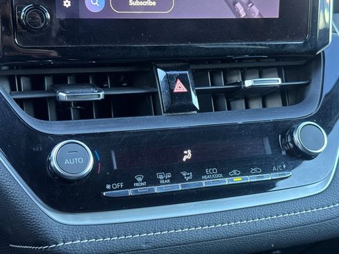 Certified 2023 Toyota Corolla SE image 25