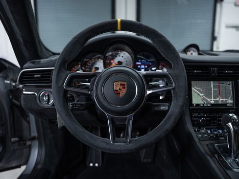 Used 2016 Porsche 911 GT3 RS RWD image 19