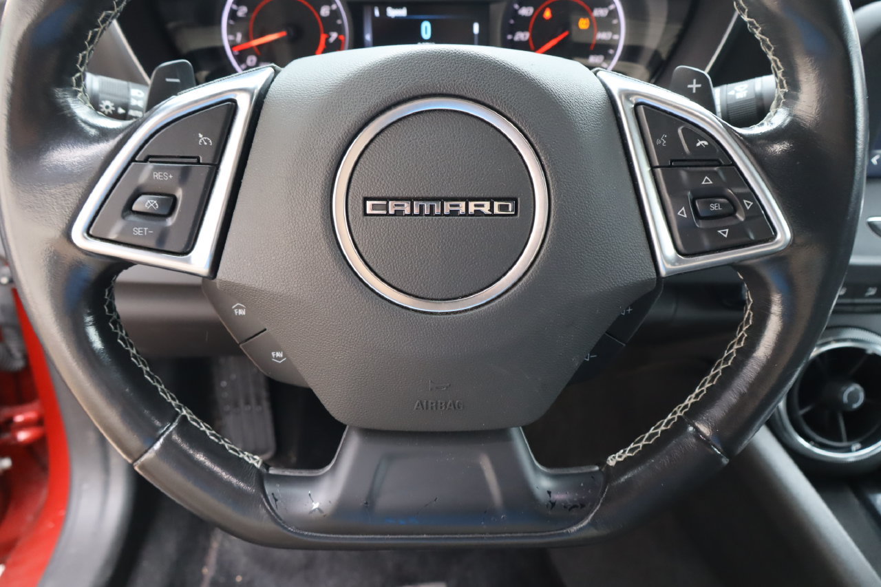 Used 2016 Chevrolet Camaro LT RWD image 11