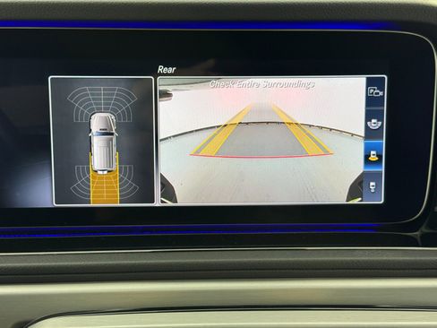 Used 2021 Mercedes-Benz G 550 w/ AMG Line image 32