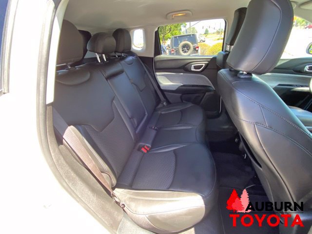 Used 2022 Jeep Compass Latitude FWD image 16