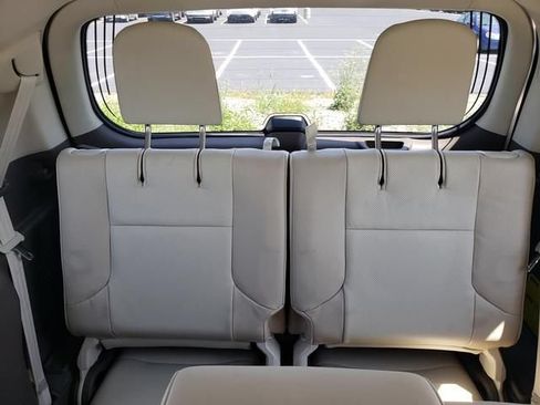 Used 2015 Lexus GX 460 w/ Premium Package AWD/4WD image 14