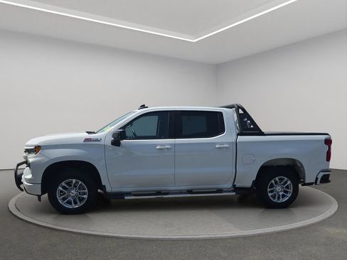 Used 2023 Chevrolet Silverado 1500 RST w/ Z71 Off-Road Package AWD/4WD image 3