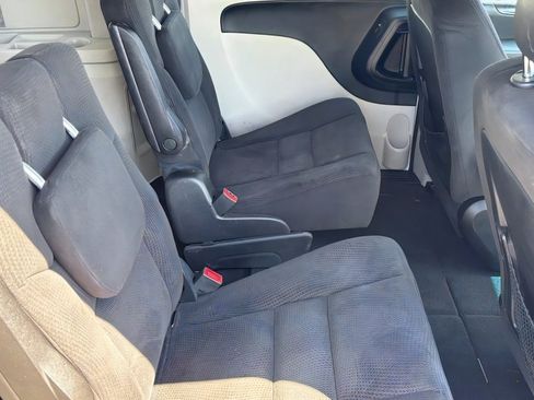 Used 2015 Dodge Grand Caravan SE w/ Quick Order Package 29E SE FWD image 26