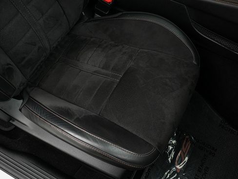 Used 2020 Dodge Challenger R/T image 40