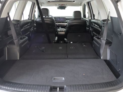 Used 2024 Kia Telluride EX w/ EX Captain's Chair Package AWD/4WD image 19