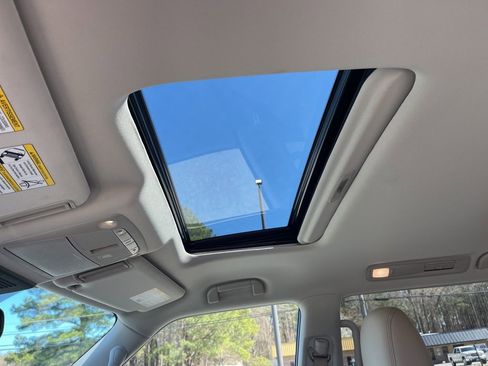 Used 2024 Nissan Armada SL w/ Cargo Package image 21