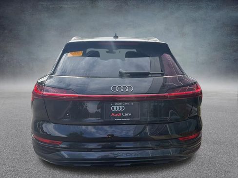Used 2024 Audi Q8 e-tron Premium Plus w/ Premium Plus Package AWD/4WD image 4