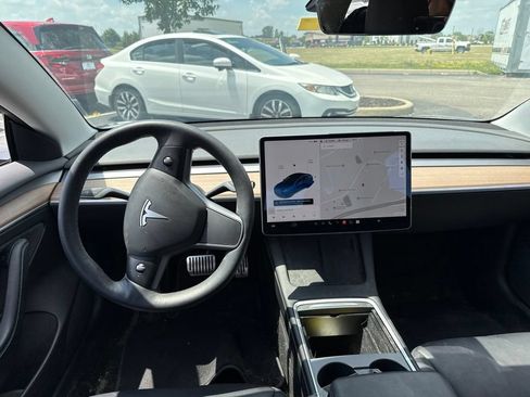 Used 2021 Tesla Model 3 Long Range AWD/4WD image 16