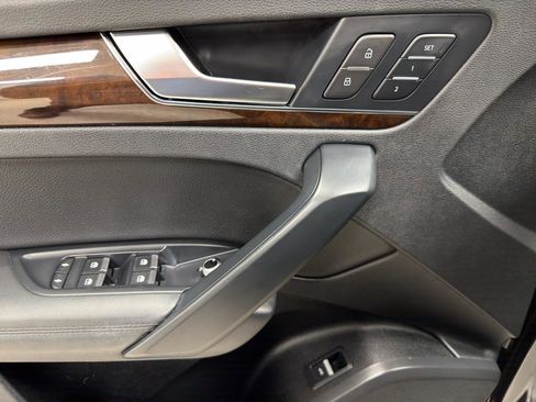 Used 2020 Audi Q5 2.0T Premium Plus w/ Premium Plus Package image 15