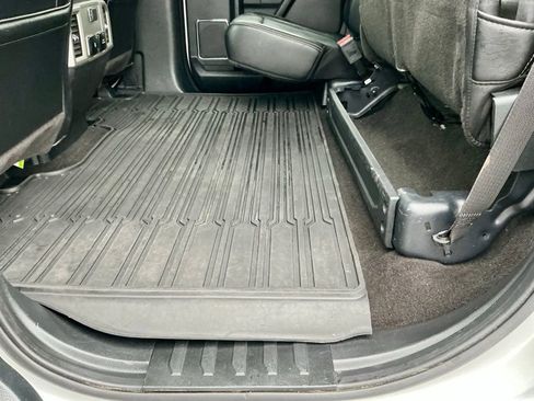 Used 2019 Ford F150 Lariat image 30