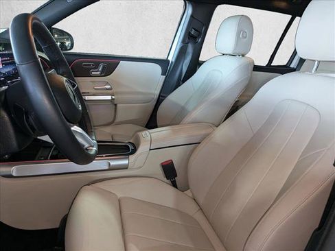 Certified 2025 Mercedes-Benz GLB 250 4MATIC image 16