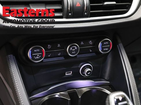 Used 2020 Alfa Romeo Stelvio AWD image 20