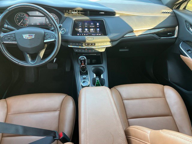 Used 2023 Cadillac XT4 Premium Luxury w/ Enhanced Visibility Package FWD image 31