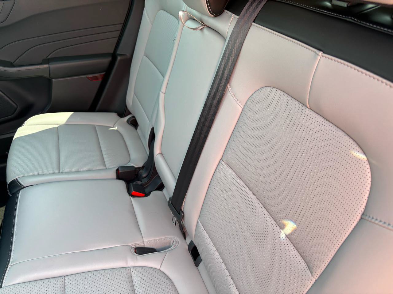 Used 2024 Ford Escape Platinum AWD/4WD image 34