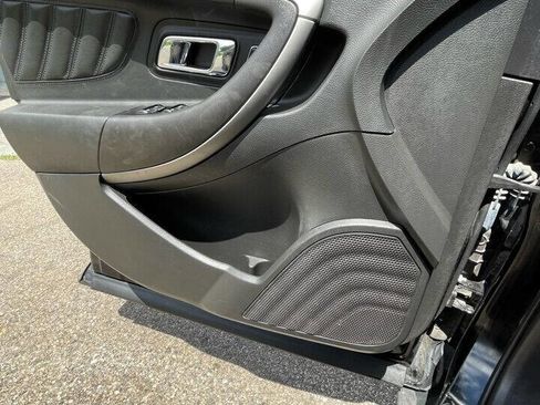 Used 2016 Ford Taurus SEL w/ Equipment Group 201A image 24