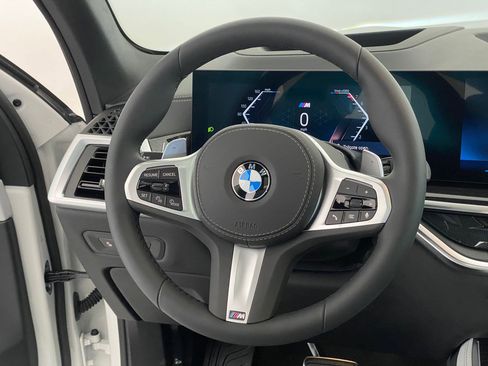 New 2026 BMW X5 xDrive40i w/ M Sport Package image 16