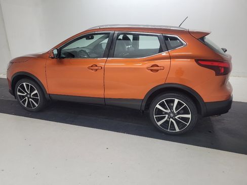 Used 2017 Nissan Rogue Sport SL w/ SL Premium Package AWD/4WD image 3