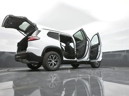 New 2026 GMC Acadia AT4 w/ Luxury Package image 87