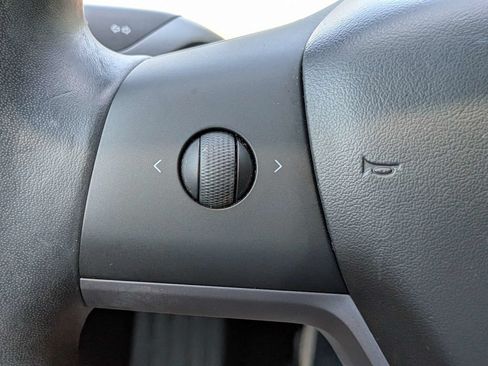 Used 2018 Tesla Model 3 Mid Range RWD image 26