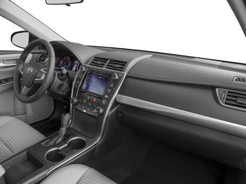 Used 2017 Toyota Camry SE FWD image 14