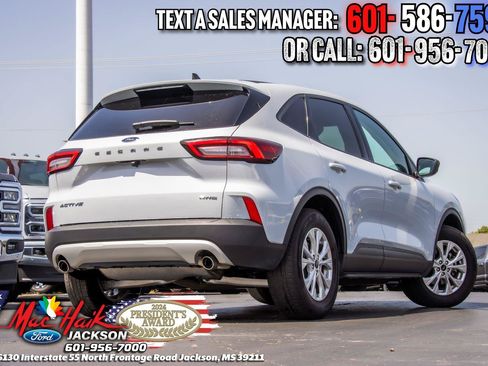 Certified 2025 Ford Escape Active AWD/4WD image 6